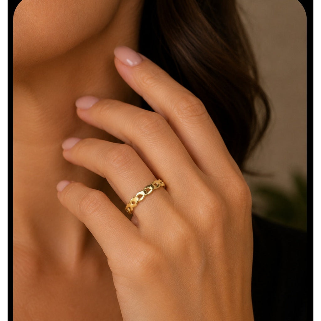 Gold Tone Link Band