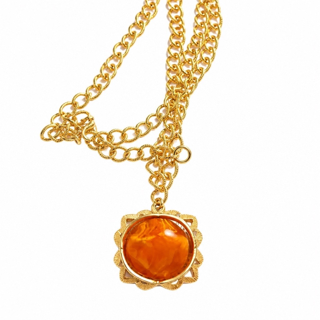 Vintage 1992 Avon Honey Amber Medallion Gold Plated Pendant Long Rope Chain Necklace