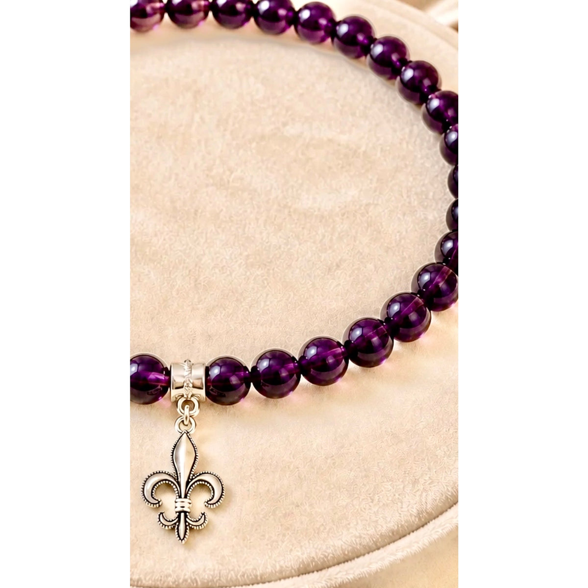 Fleur-de-lis Charm French