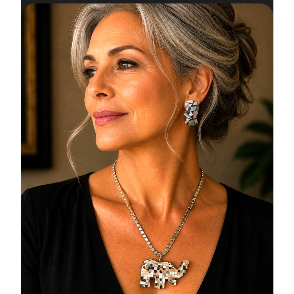 Vintange Abalone Mother of Pearl Mosaic Elephant Pendant Necklace & Matching Mosaic Earrings Set