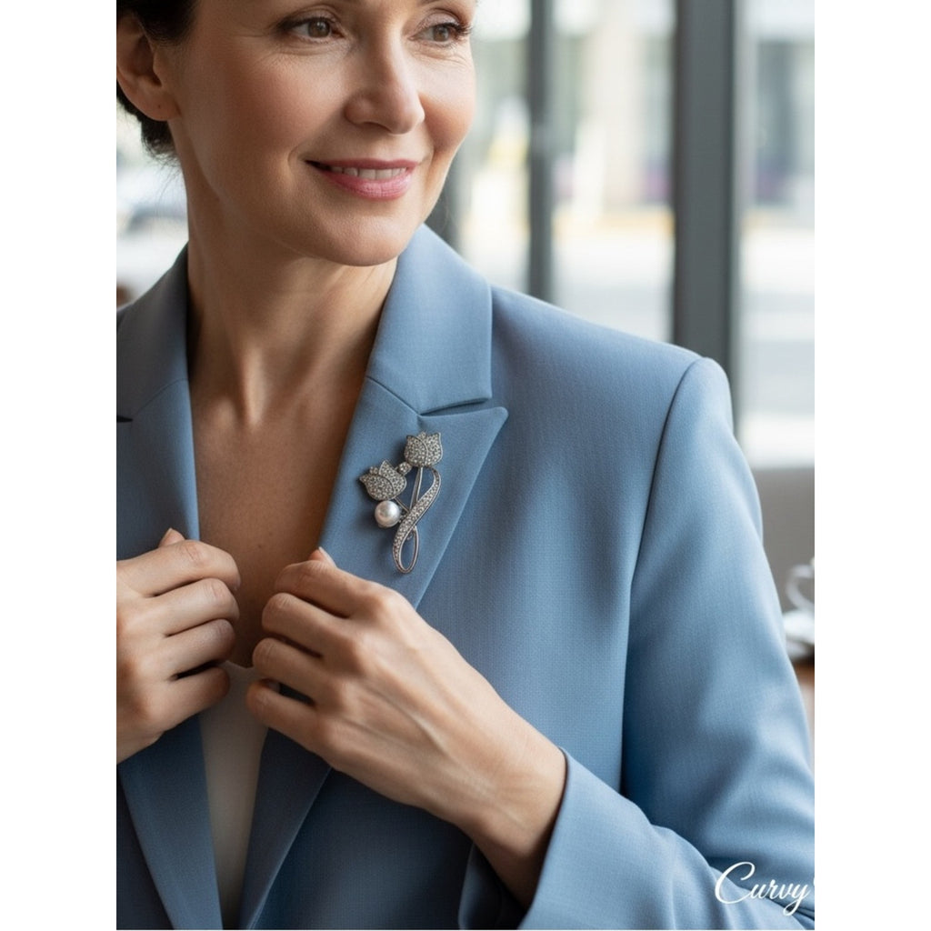 Stunning Silver-plated Floral Brooch - Elegant Women’s Jewelry