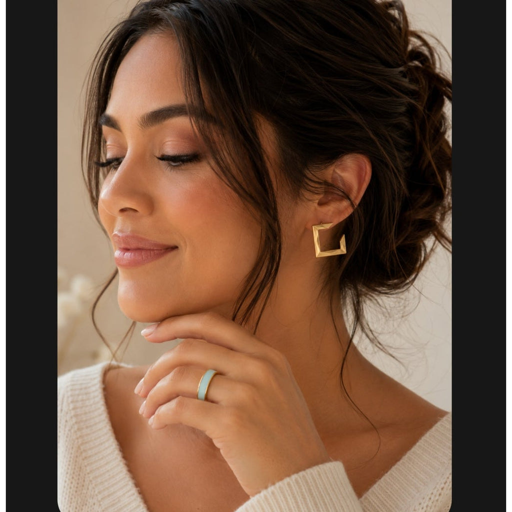 ci1980s Gold High-Polish Architectural Square Geometric Hoops
