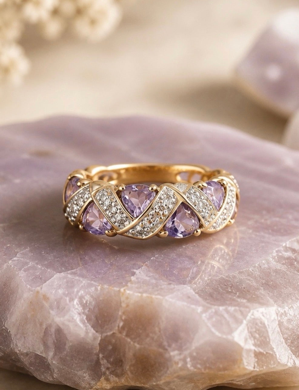 VTG Heart & Pavé Crystal X-Pattern Statement Ring Gold Tone