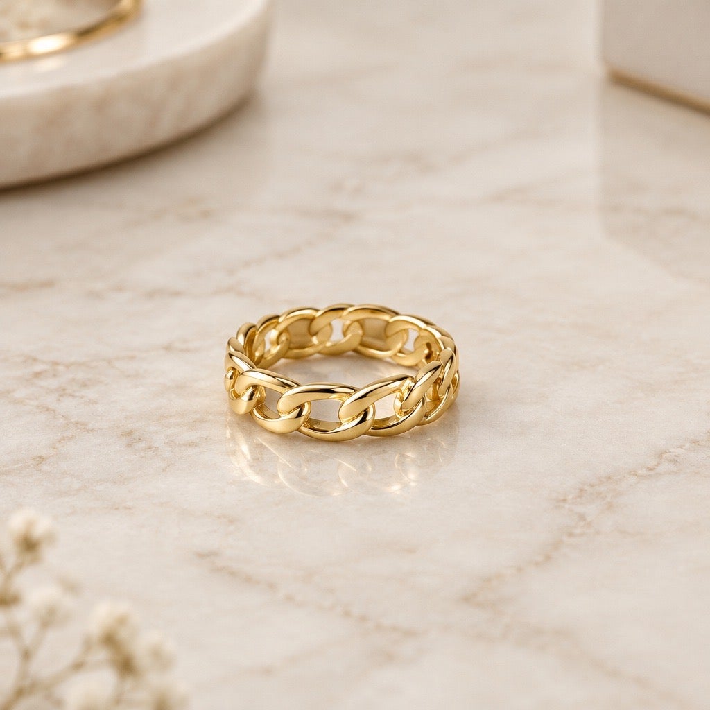 Circa 2020s Modern Slim Curb Gold Plated Chain Link Ring High-Polish Delicate