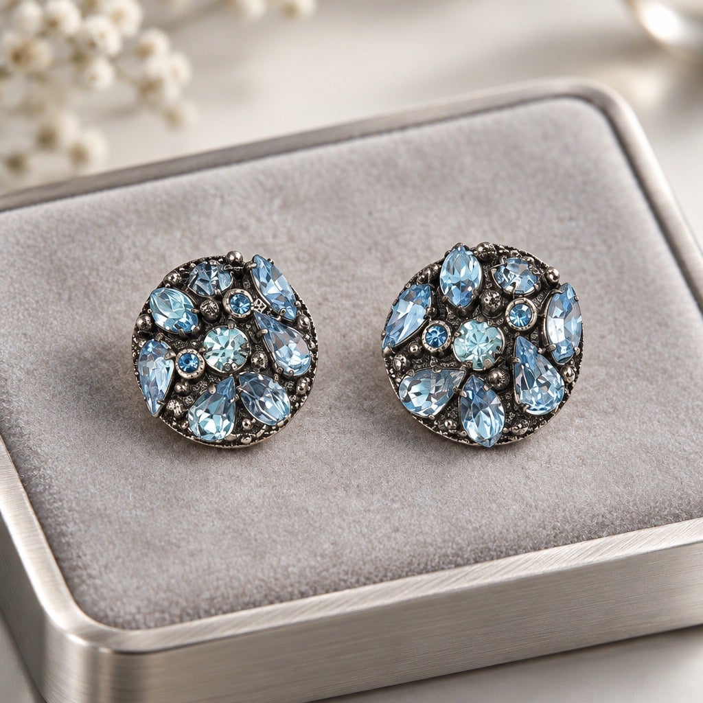 c.1950s Signed Kramer Ice Blue Rhinestone Cluster Earrings – Hollywood Regency