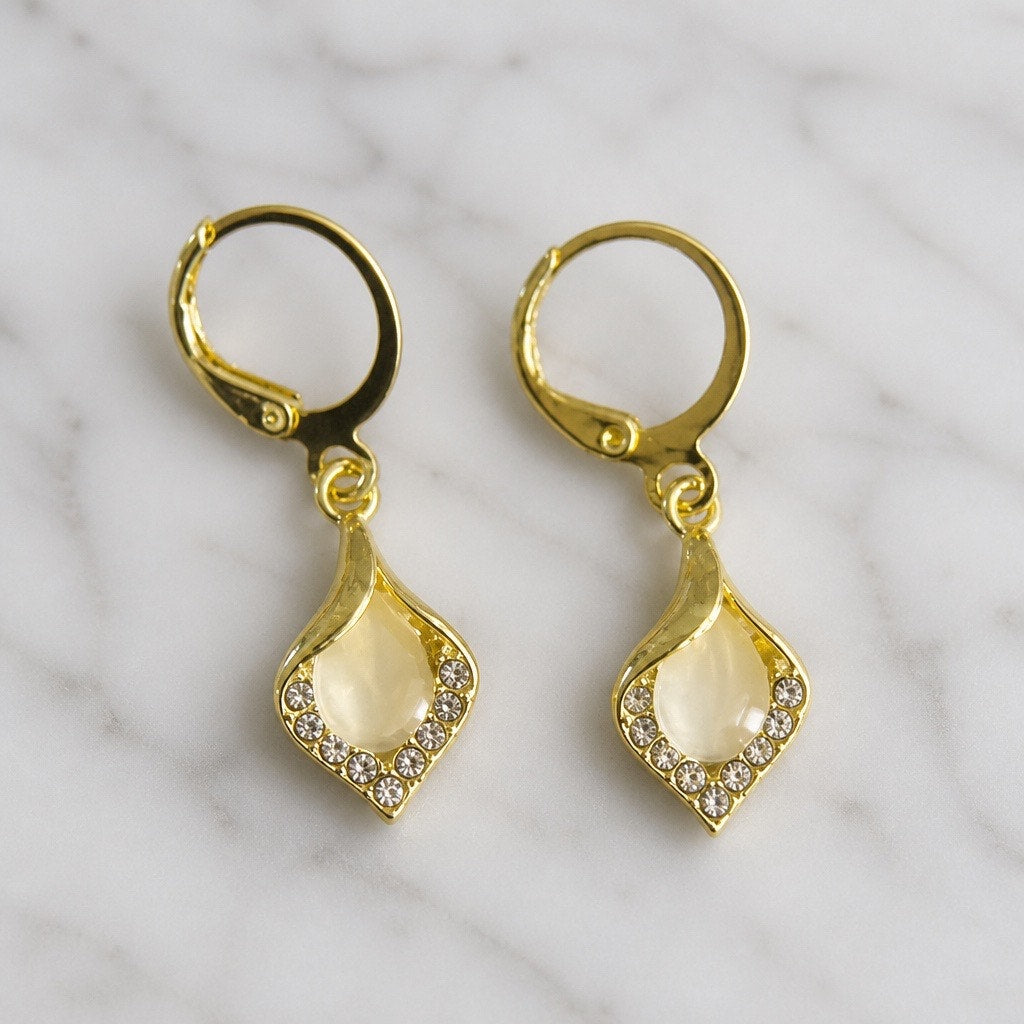 The Calla Lily Drops – Elegant White Cat's Eye & Sparkling Crystal Earrings