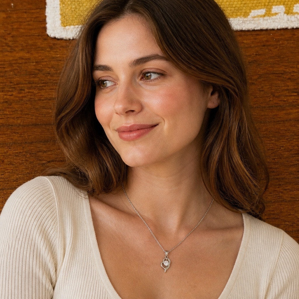 Vintage Dainty Sparkling Crystal Open-Heart Pendant Necklace