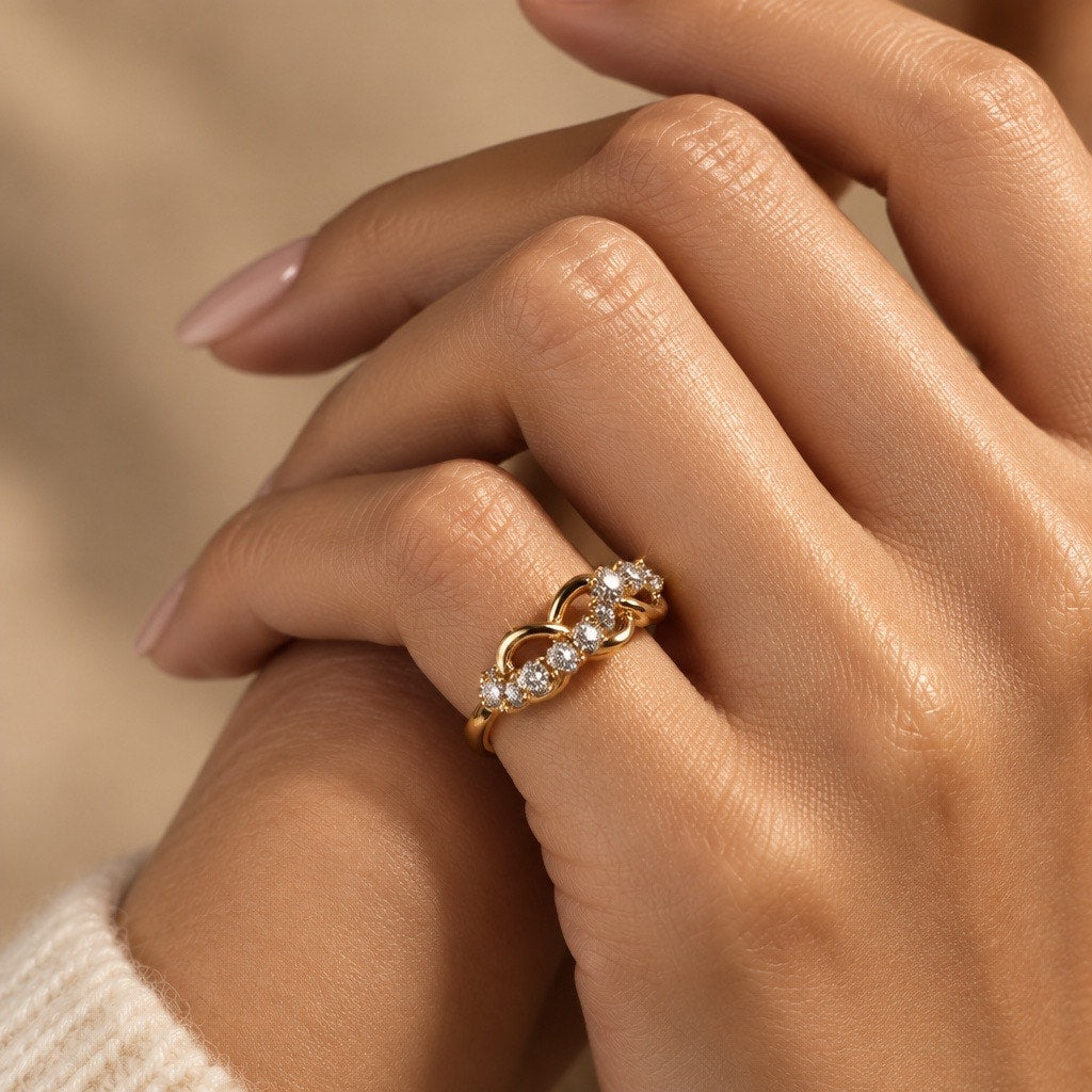 ✨ CHIC Vintage-Inspired Gold Woven Cubic Zirconia Statement Ring size 6