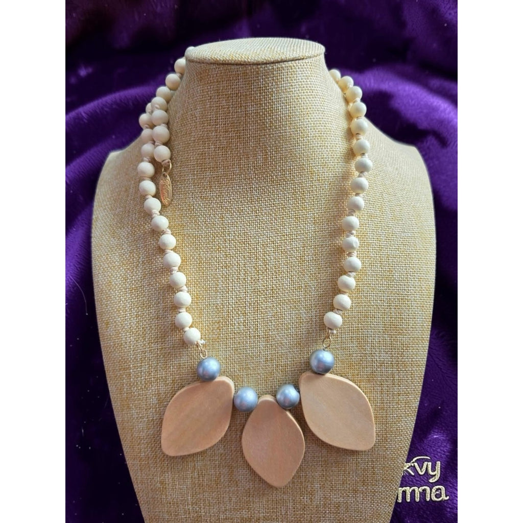 Bohemian Mermaidcore Luminous Abalone Shell Leaf Drop Necklace