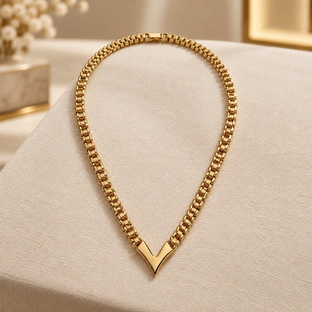 c.1980 Vintage Signed Napier Gold Plated Chevron Link Necklace – Bold Retro